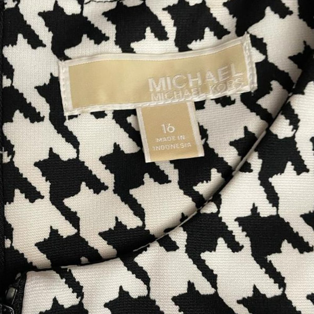 Michael Kors Houndstooth Sleeveless Dress - Picture 3 of 5